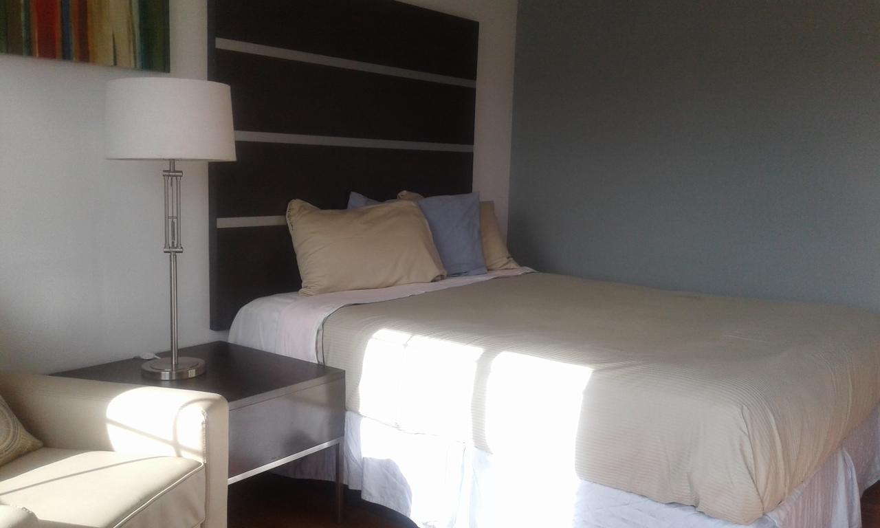 Reno 8 Motel Bagian luar foto