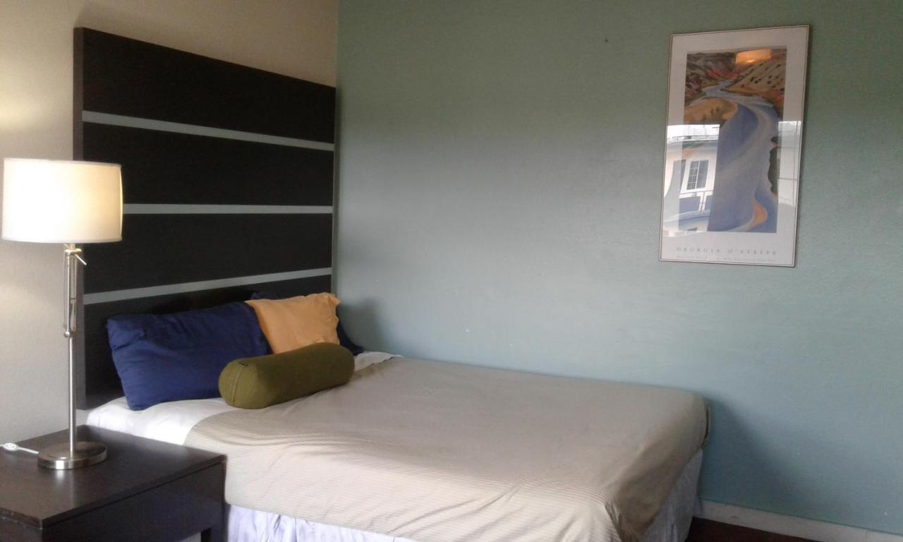 Reno 8 Motel Bagian luar foto