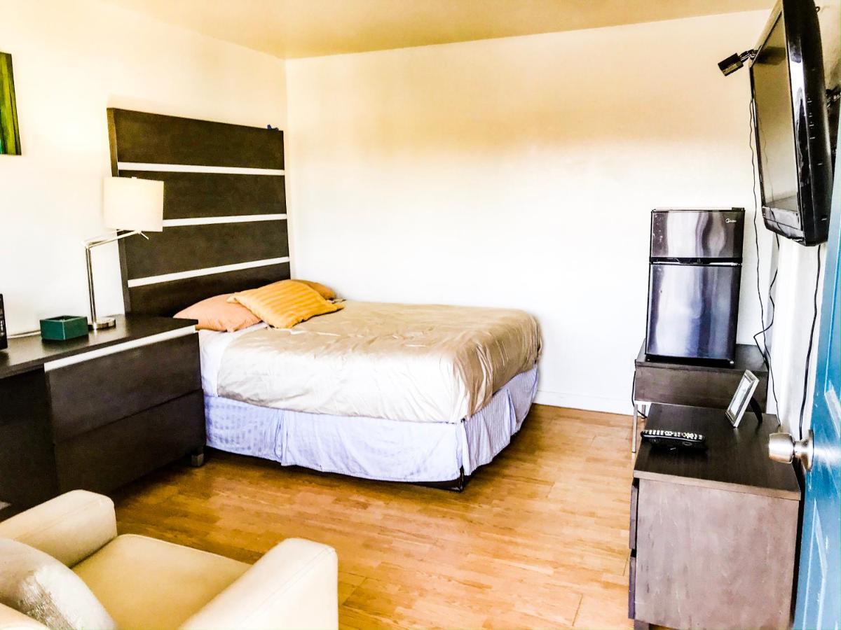 Reno 8 Motel Bagian luar foto